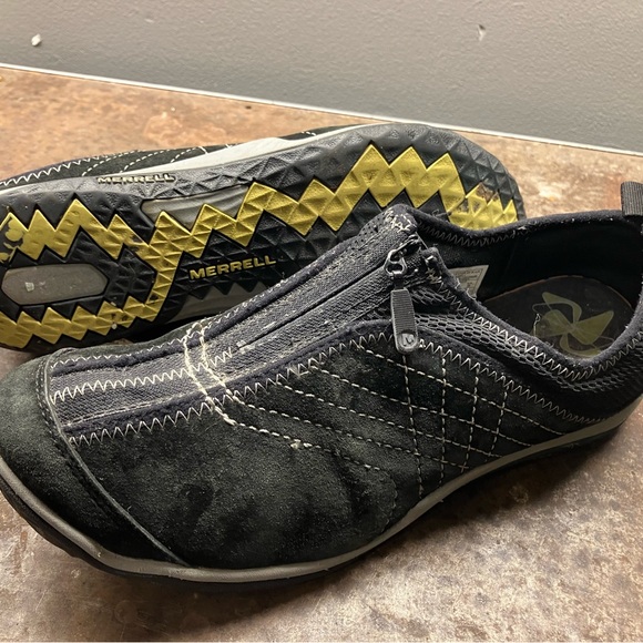 Merrell athletic walking shoe size 8.5 - Picture 2 of 2